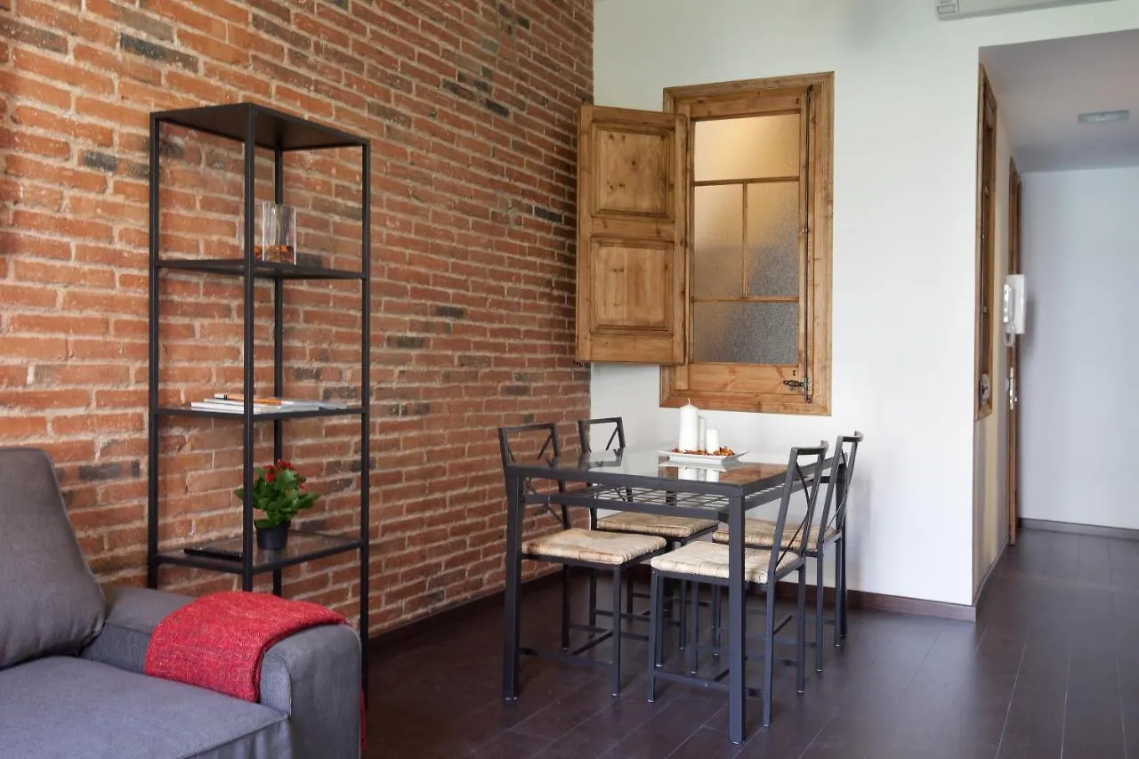 Family Apartment Near Sagrada Familia برشلونة