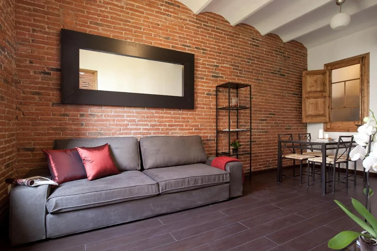 Family Apartment Near Sagrada Familia برشلونة إسبانيا